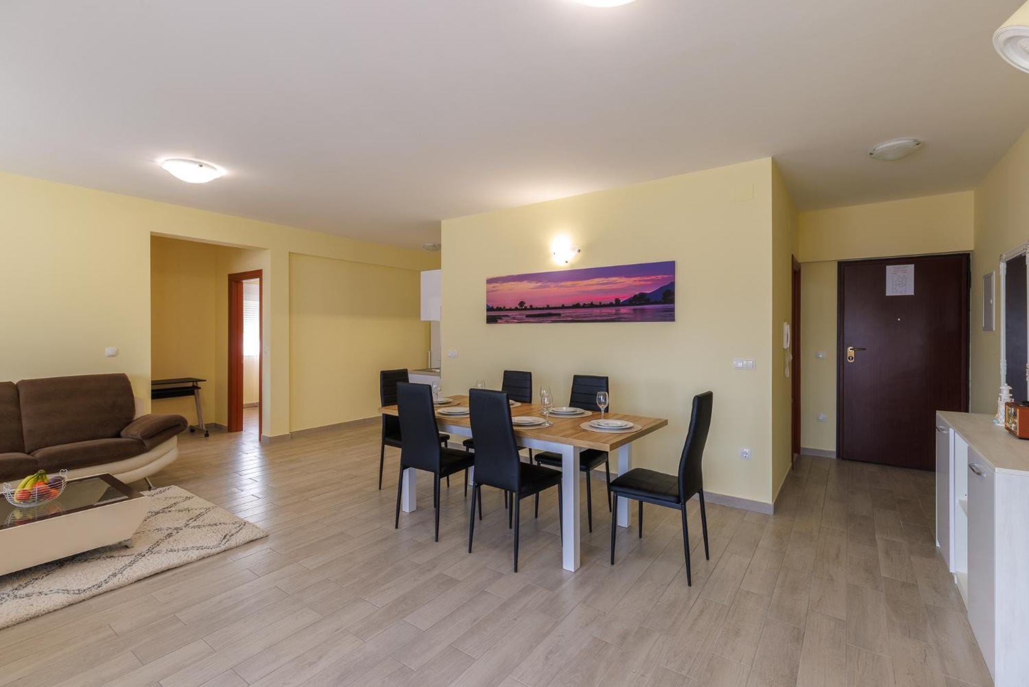 Apartman Maja Komarna Exterior photo